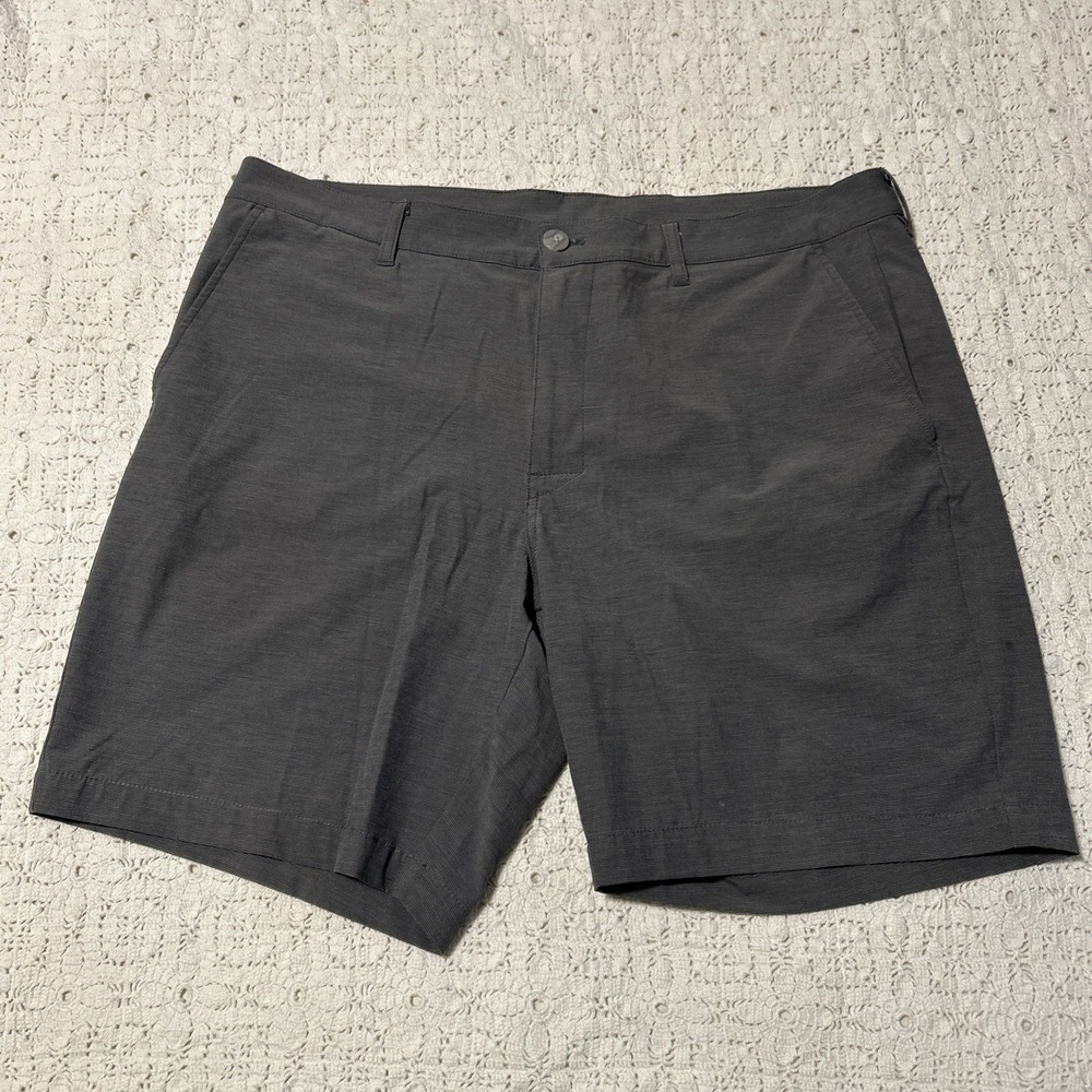 PGA Tour Men's Flat Front Flex Golf Stretch Shorts Size 38 Gray Stripe